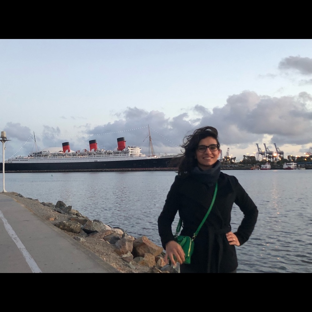 Meet your Posher, Yesenia
